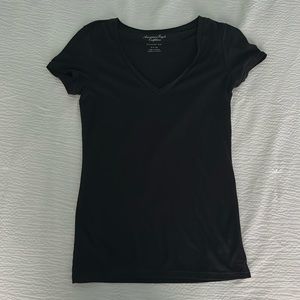 Women’s American Eagle Basic Black Tee
